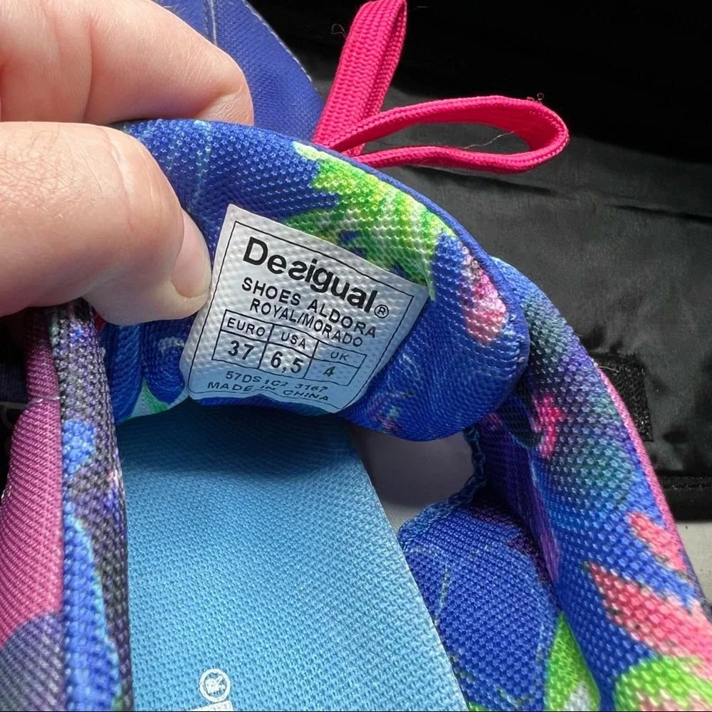 Desigual Floral Sneakers Women's‎ Sz 6.5 US 37 EUR Blue Purple Pink EUC
